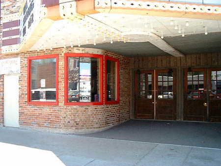 Boyne Cinema - Entrance